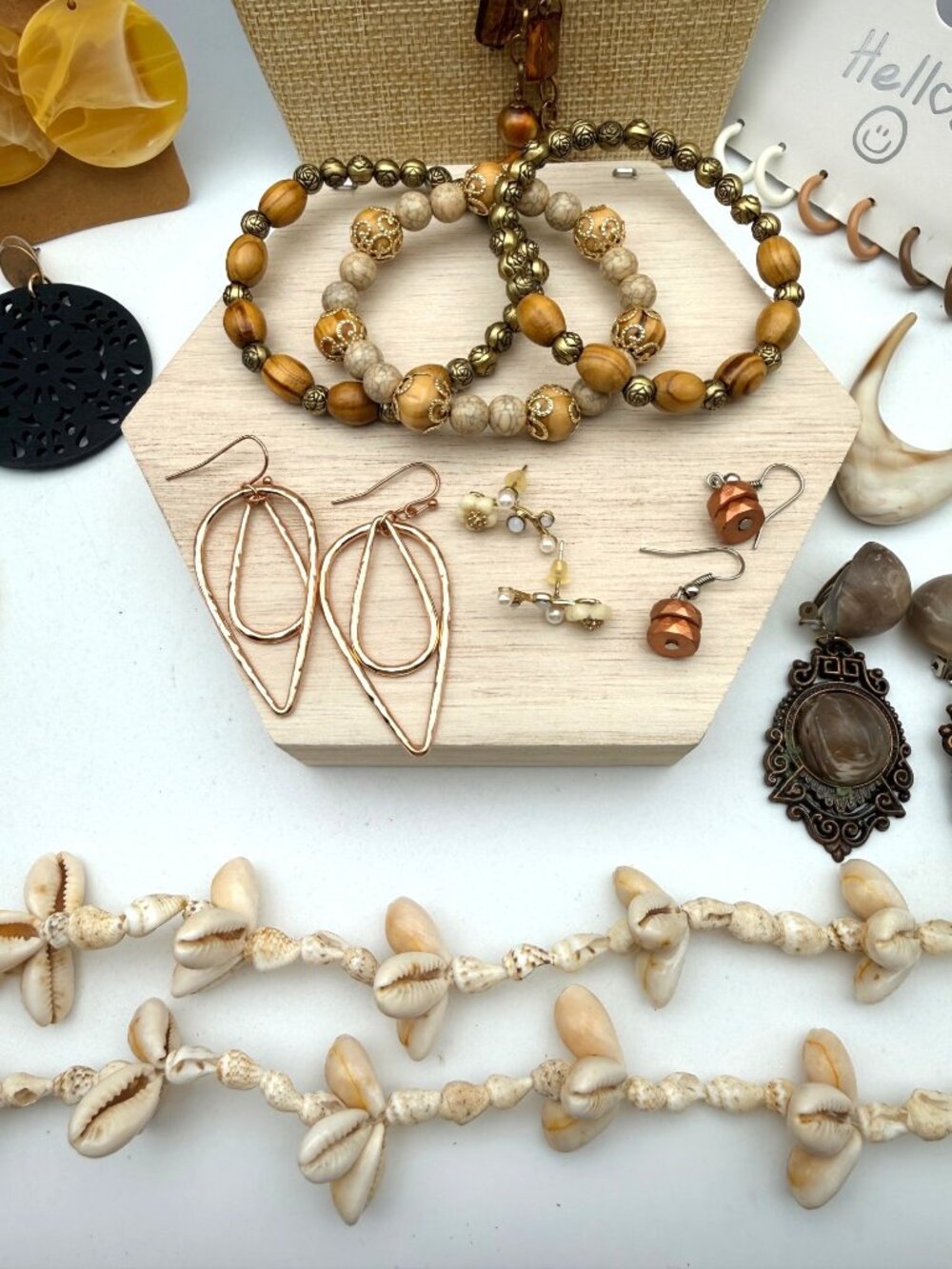 Vintage Boho Jewelry Lot 50 Pcs Mixed Materials Wear Necklace Earrings Bracelets - Picture 5 of 15